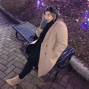 Meet your Posher, Sherlene